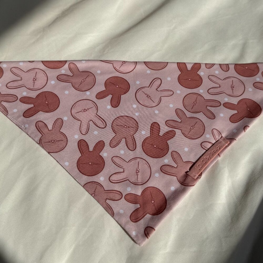 NWT Loic by Design Bunny Pattern Easter Dog Bandana, Pink, Size Medium